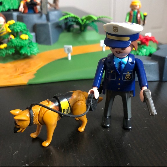 Playmobil Retired Superset 3136 Police Robber Set - Picture 5 of 15